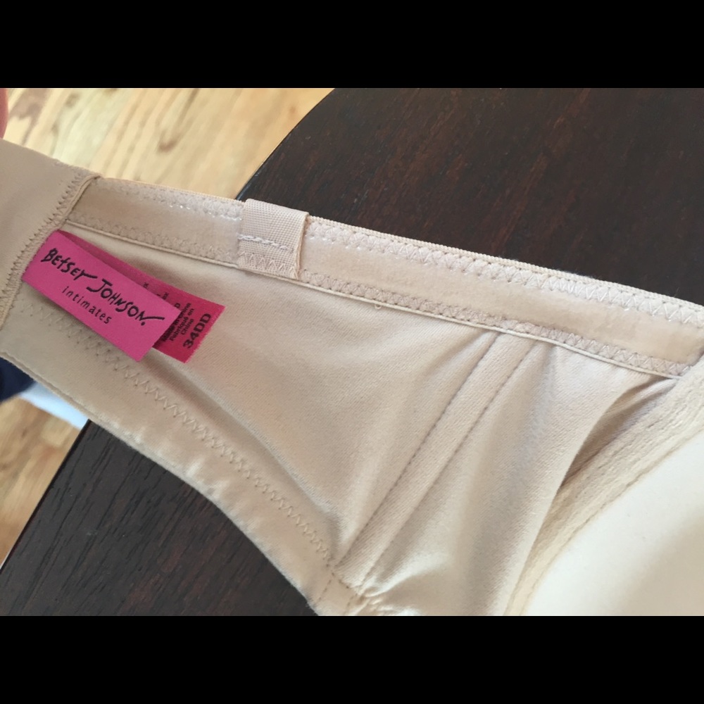 Strapless Bra - image 4